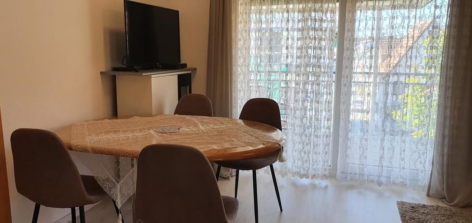 Outletcity Ferienwohnung Wohnung 2 Apartment in Metzingen