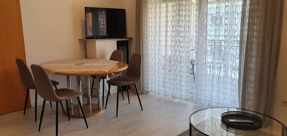 Outletcity Ferienwohnung Wohnung 2 Apartment in Metzingen