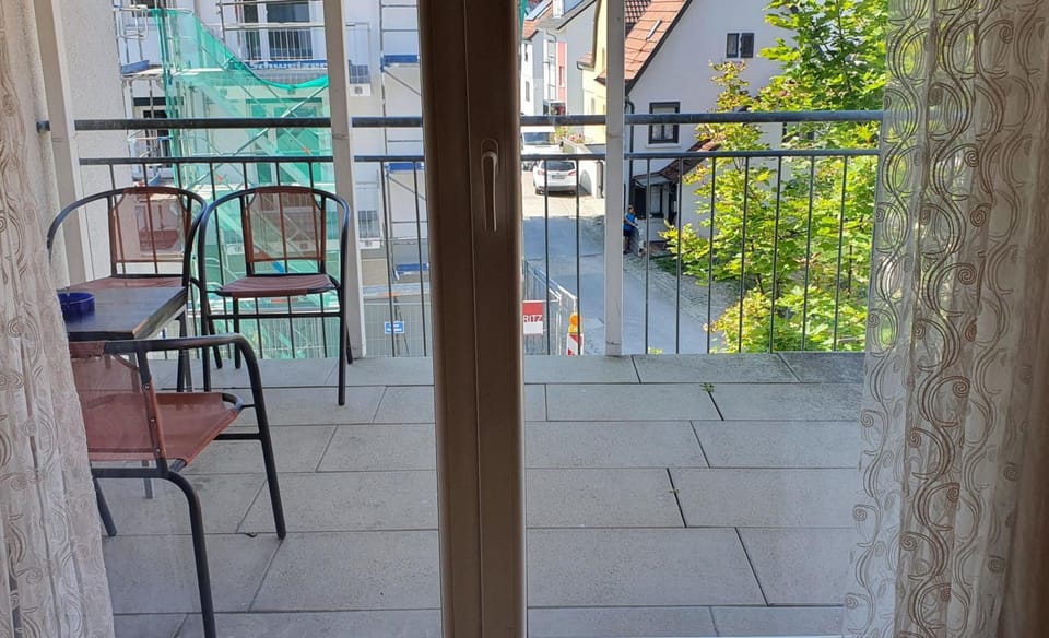 Outletcity Ferienwohnung Wohnung 2 Apartment in Metzingen