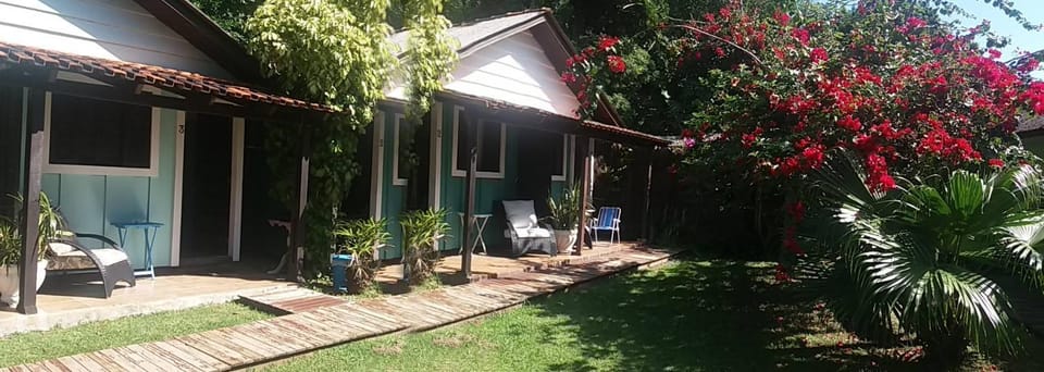 Facade/entrance, Garden, Photo of the whole room