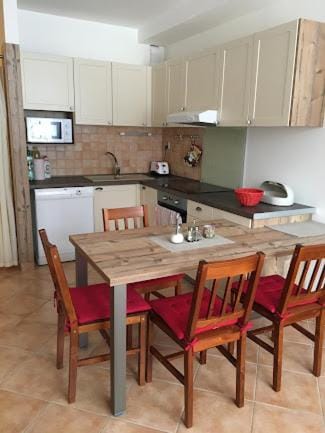 Apartmán u Vlka Apartment in Slovakia