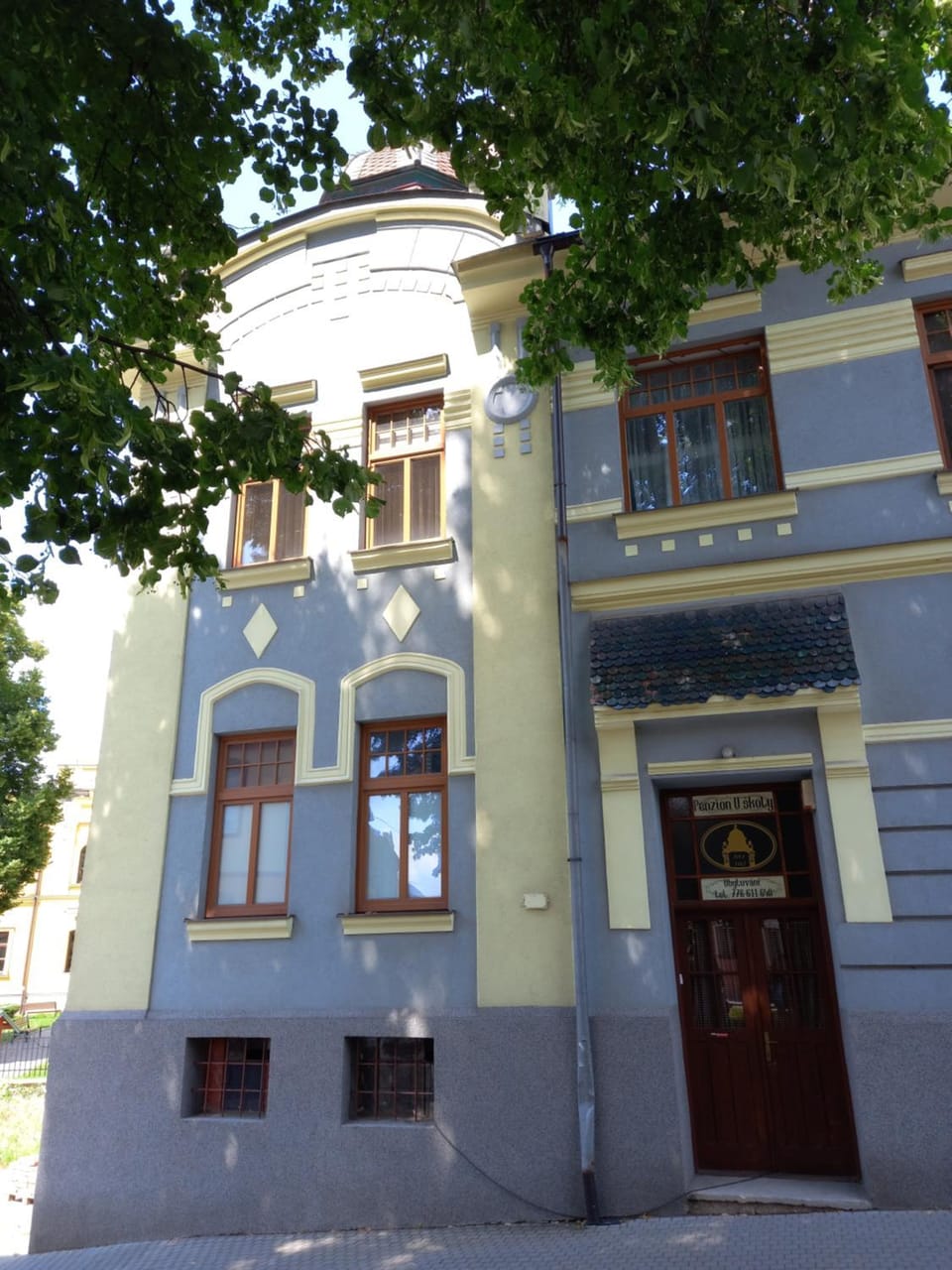 Property building, Facade/entrance