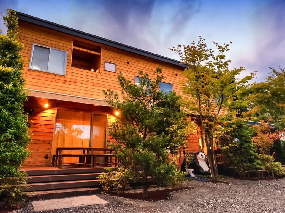 Kawaguchiko Villa FJ Resort - Vacation STAY 63288v Bed and Breakfast in Shizuoka Prefecture