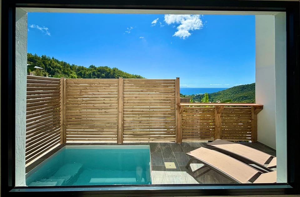 Sea view, Swimming pool, sunbed