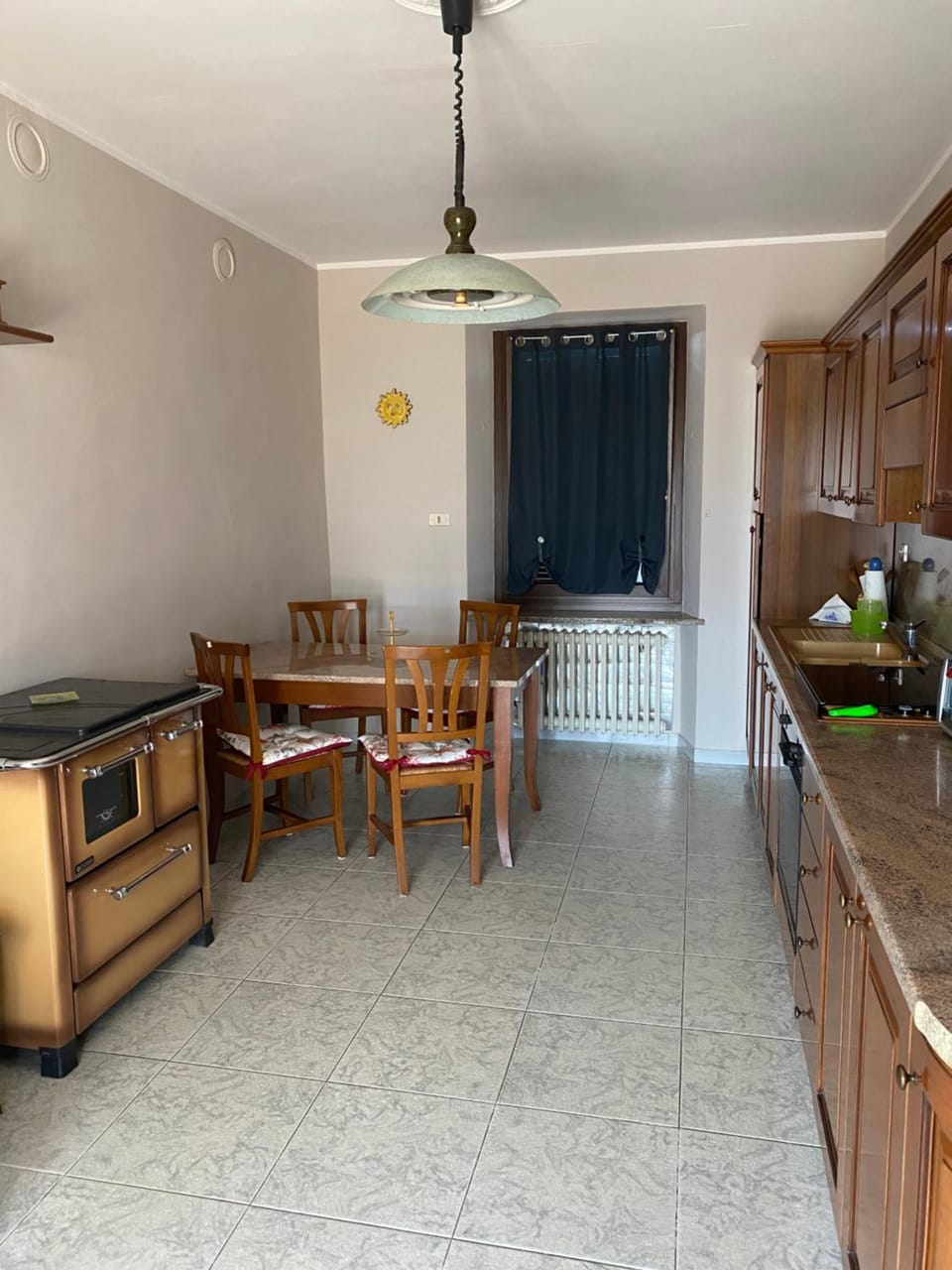 Kitchen or kitchenette, Living room, Dining area