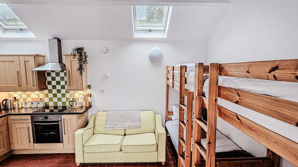 Living room, bunk bed