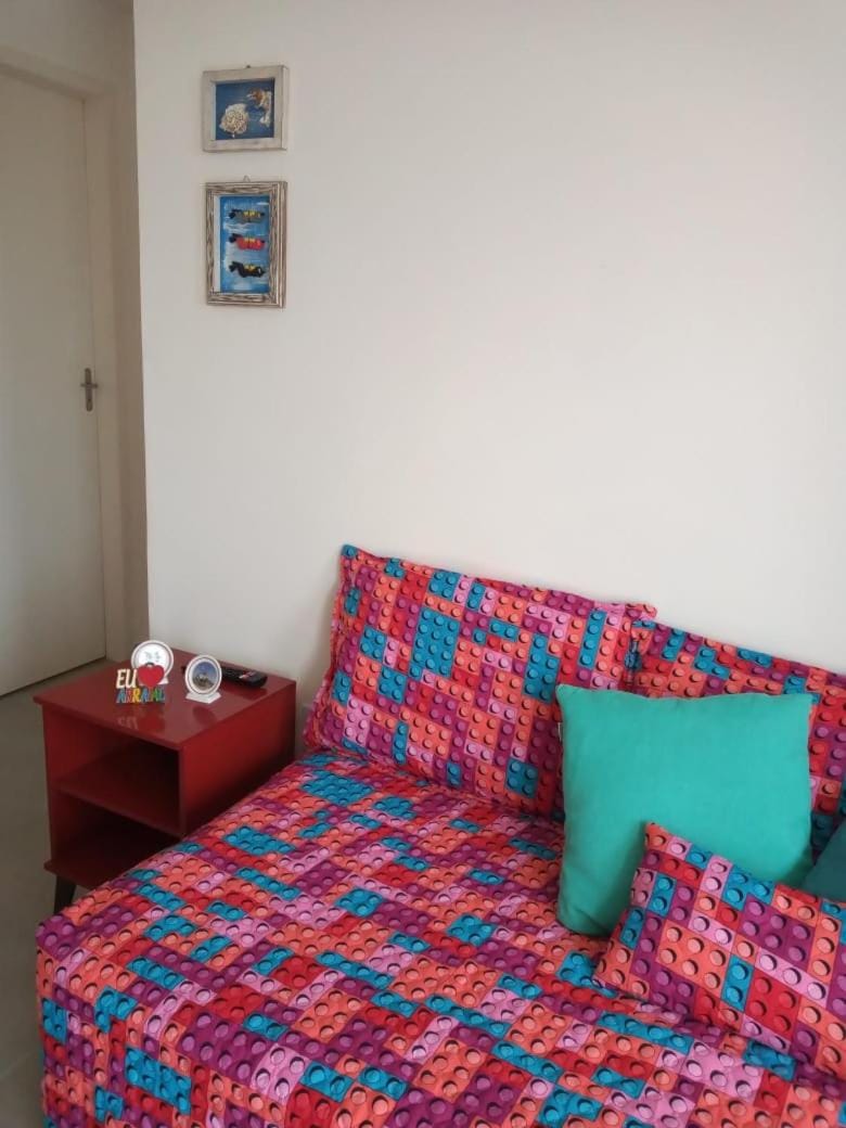Apartamento aconchegante a 100 metros da praia Apartment in State of Rio de Janeiro