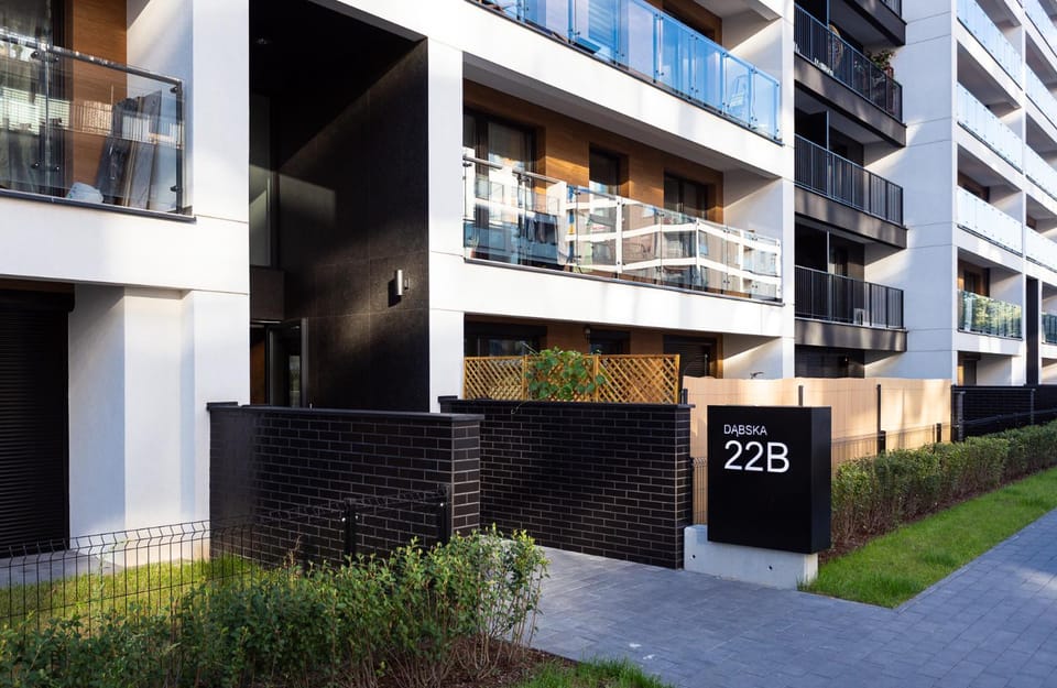 Property building, Facade/entrance, Property logo or sign