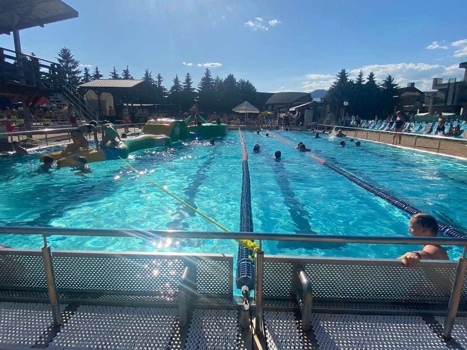 Swimming pool
