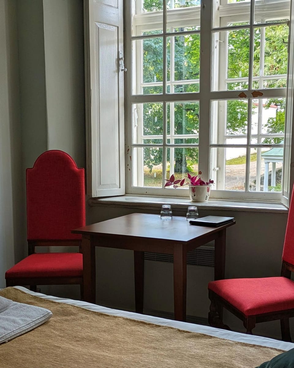 Seating area