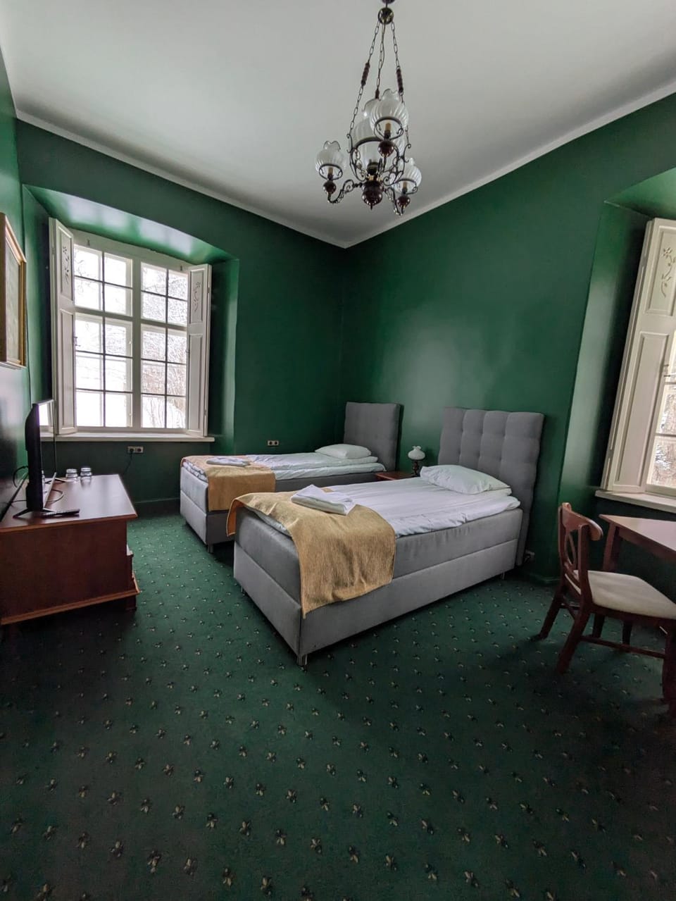 Photo of the whole room