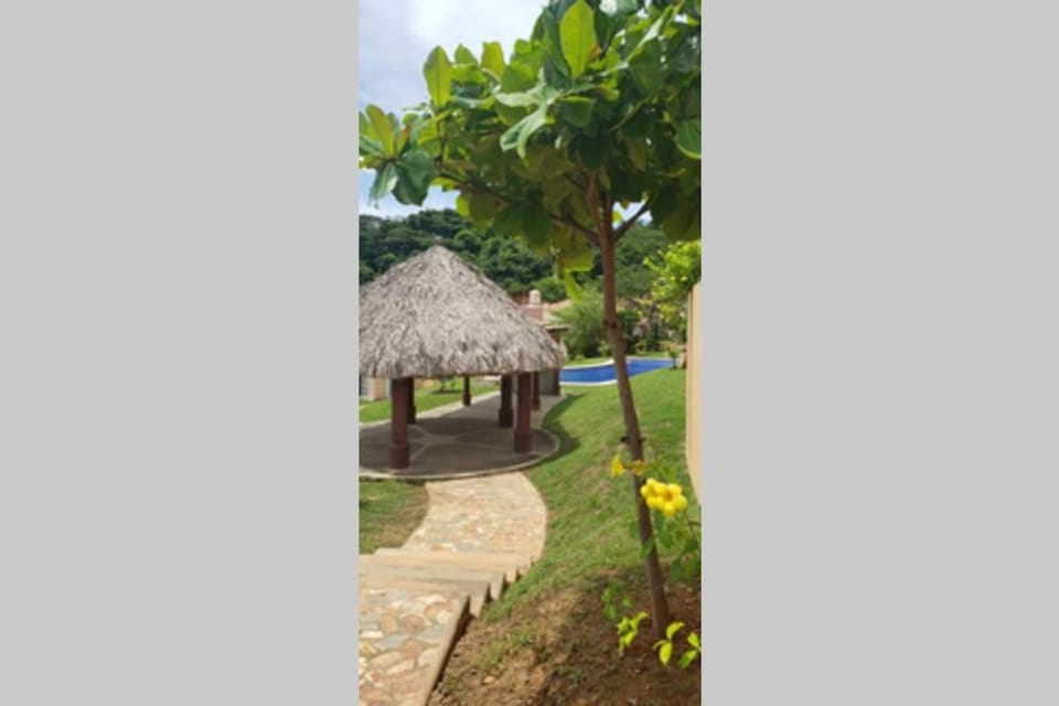 Nueva Casa de playa Brisas del Mar House in Ixtapa Zihuatanejo