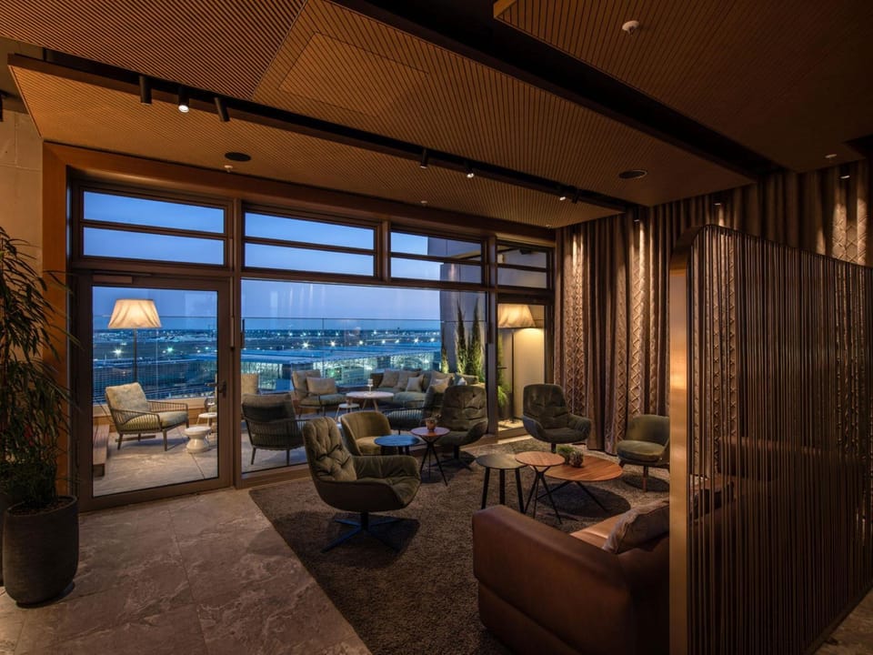 Lounge or bar