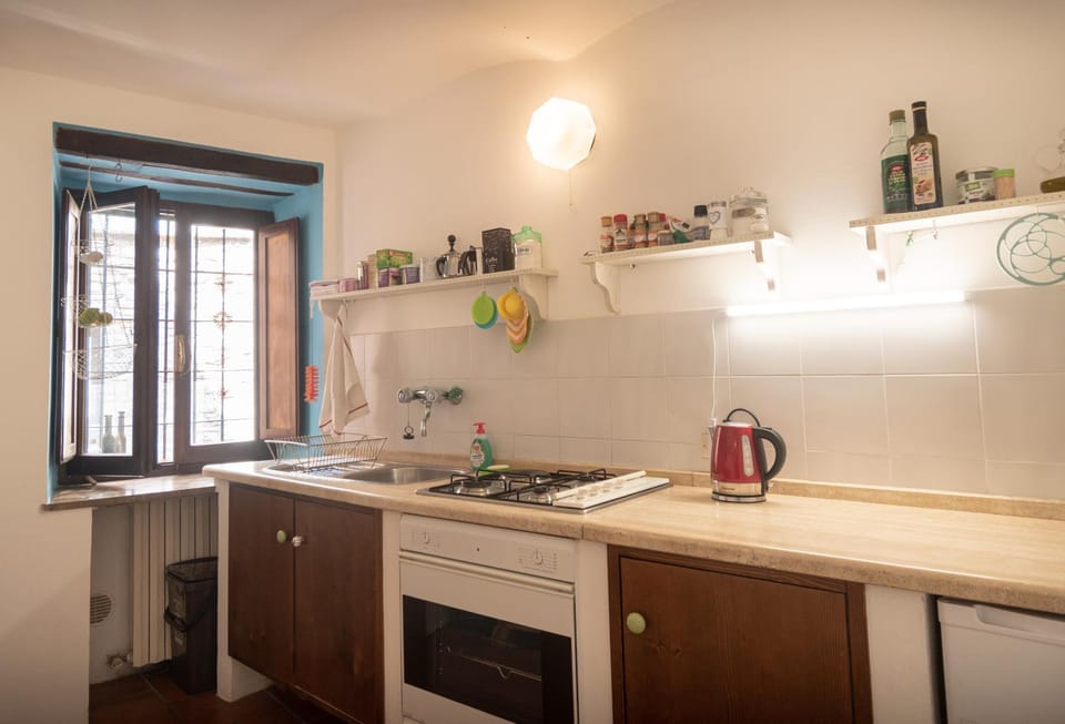 Kitchen or kitchenette, kitchen