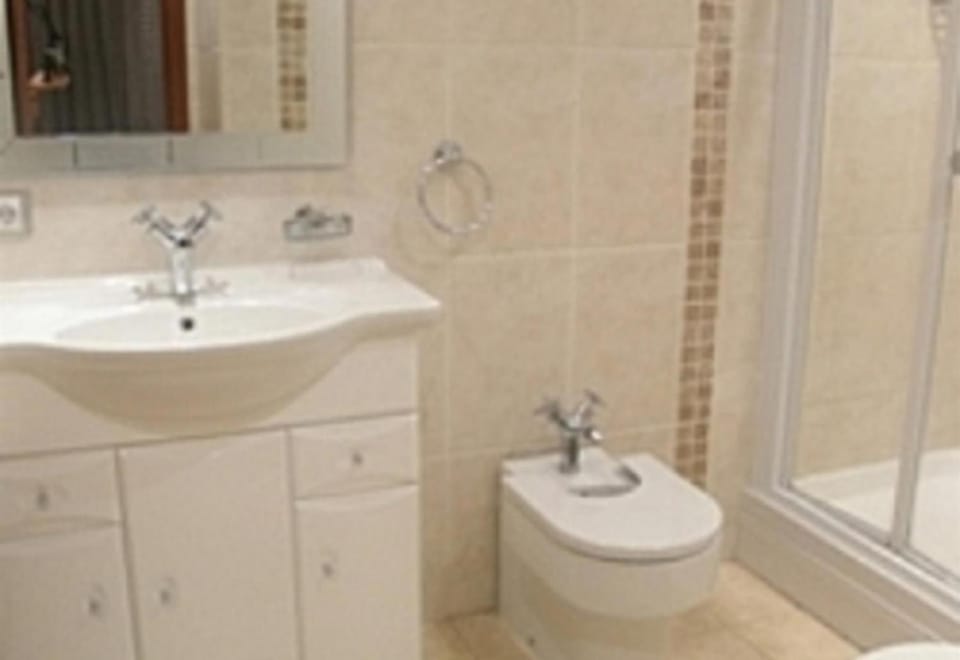 Bathroom, Living room