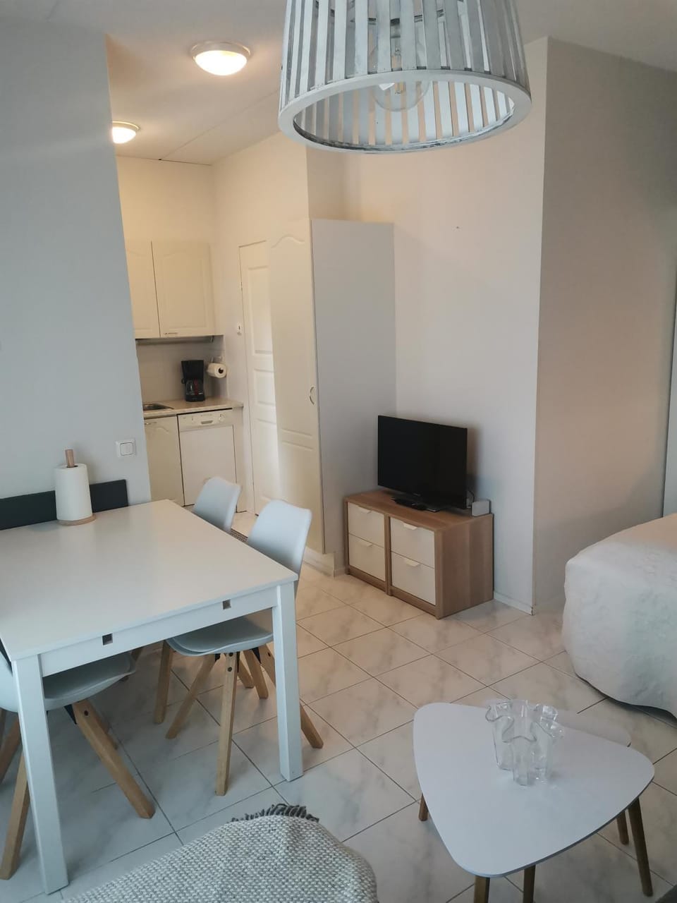TV and multimedia, Dining area