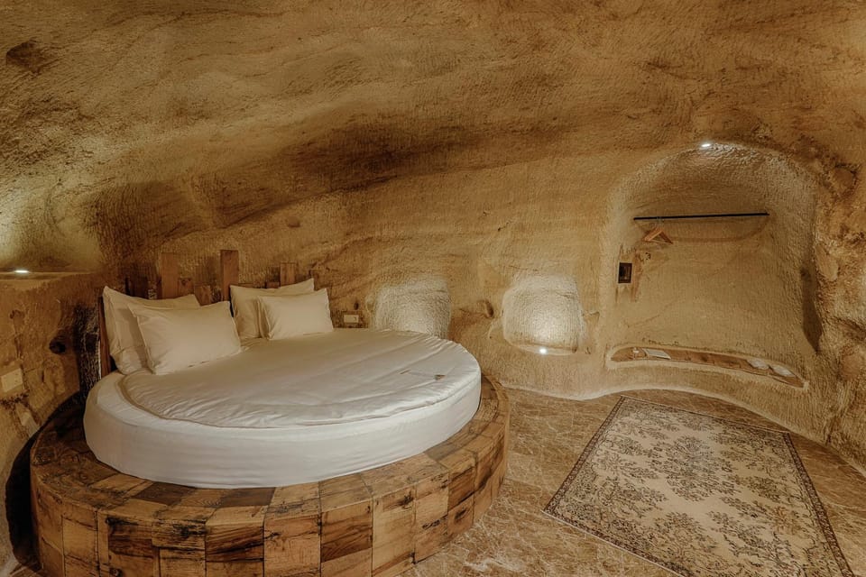 Bed, Bedroom, Breakfast, Drinks, Certificate/Award, Family, internet, towels, VIP, wardrobe, air conditioner