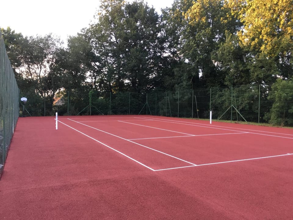 Tennis court