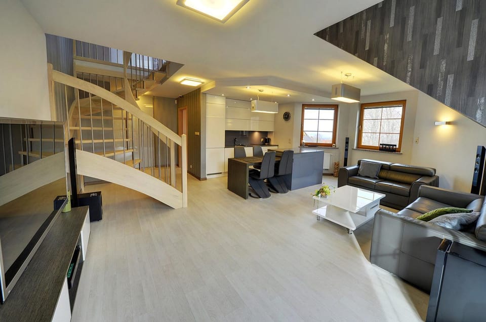 Kitchen or kitchenette, Living room