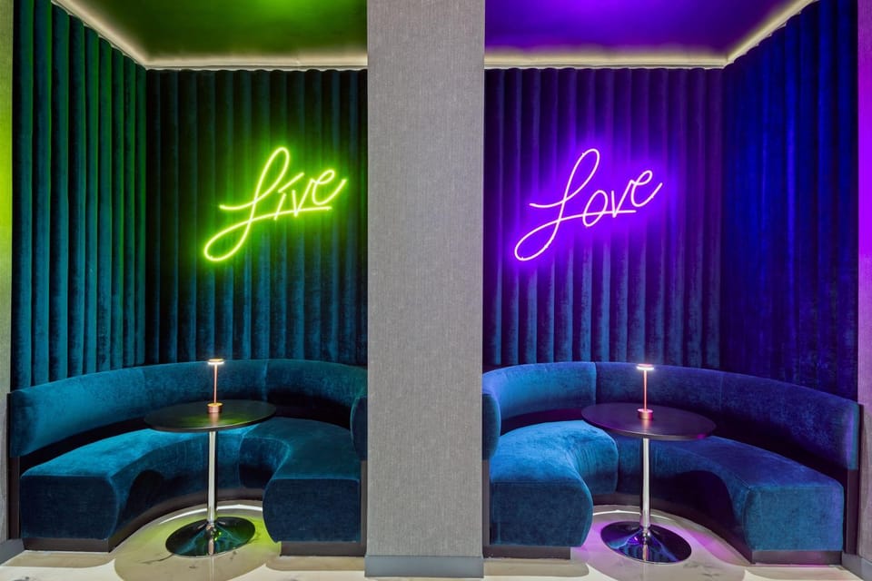 Lounge or bar