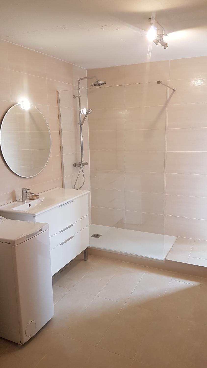 ''Palais du Lac'', SMEG VERT d'eau Apartment in Évian-les-Bains