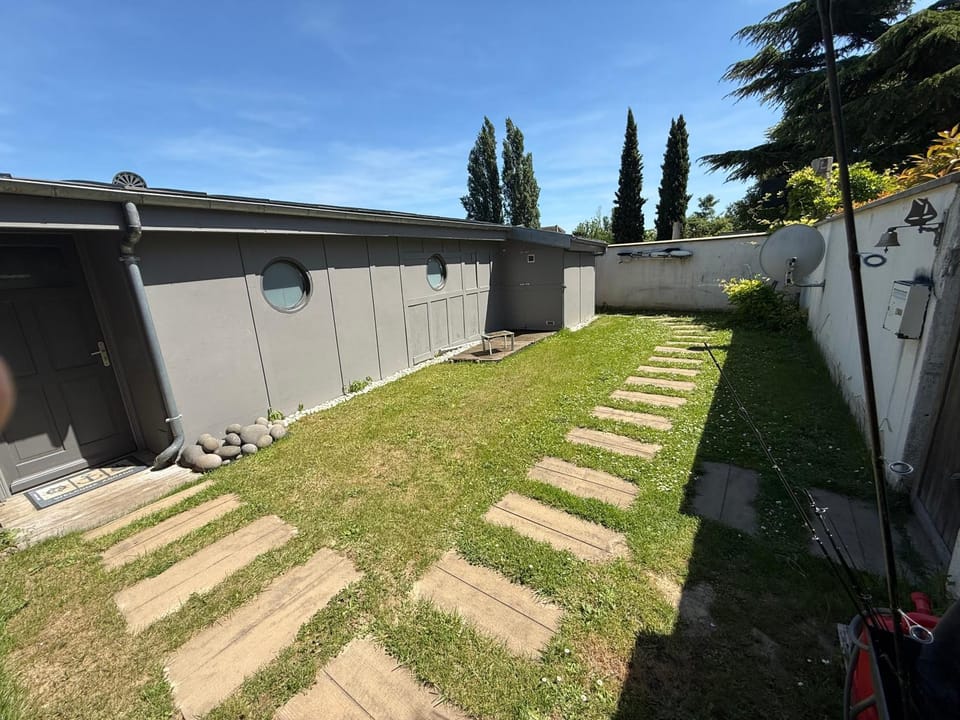 Maison bord de Seine à 20 min de Paris House in Poissy