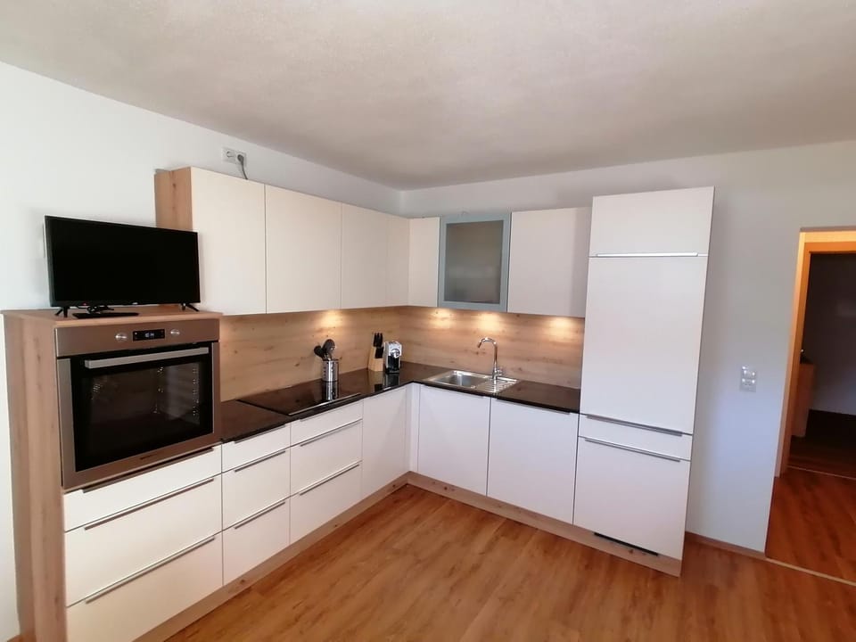 Kitchen or kitchenette, kitchen