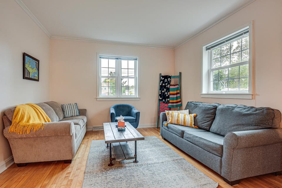 17 Mi to Porkies: Getaway Steps to Beach & Main St House in Wisconsin