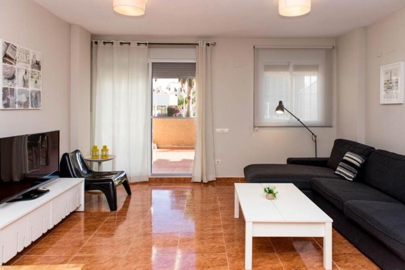 Communal lounge/ TV room, TV and multimedia, Living room, Photo of the whole room, Seating area, Evening entertainment