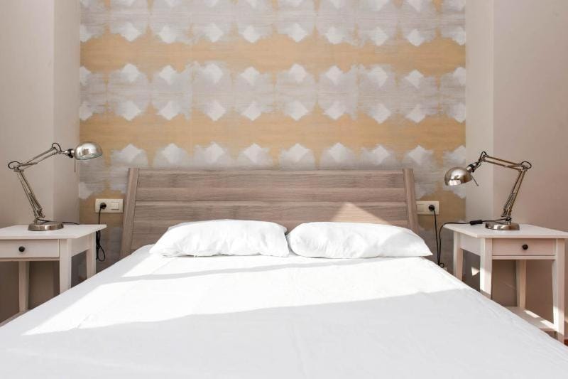 Bed, Photo of the whole room, Bedroom, air conditioner