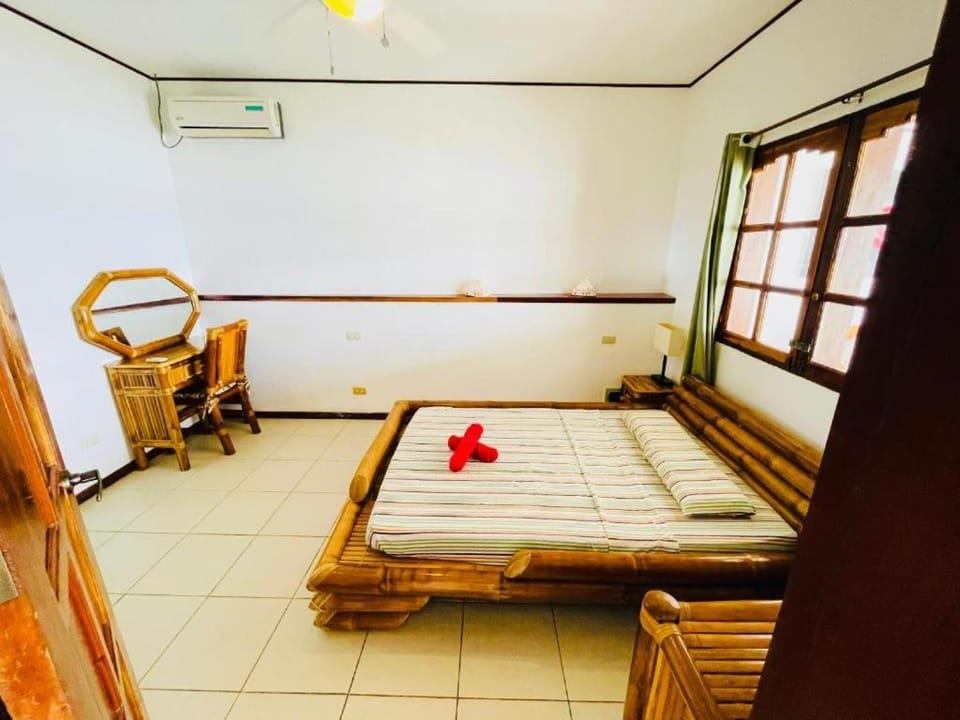 Oceanfront Hideaway Moalboal Villa in Central Visayas