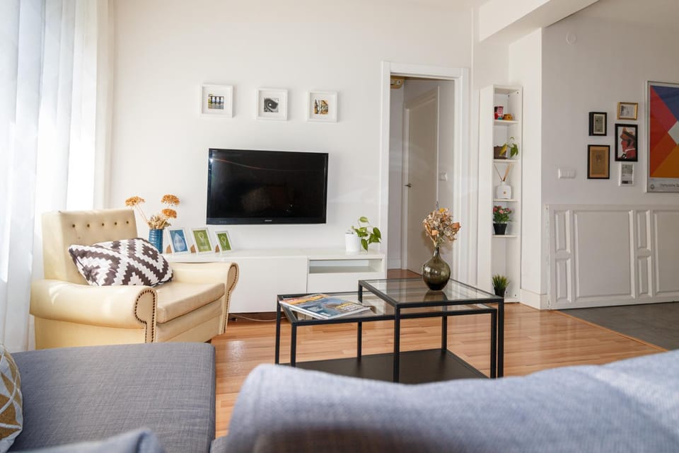 Living room, Lounge or bar, Photo of the whole room