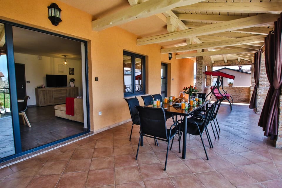Balcony/Terrace, Seating area