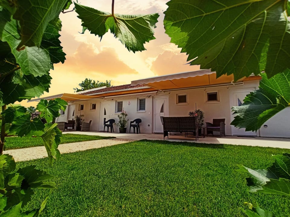 Property building, Garden