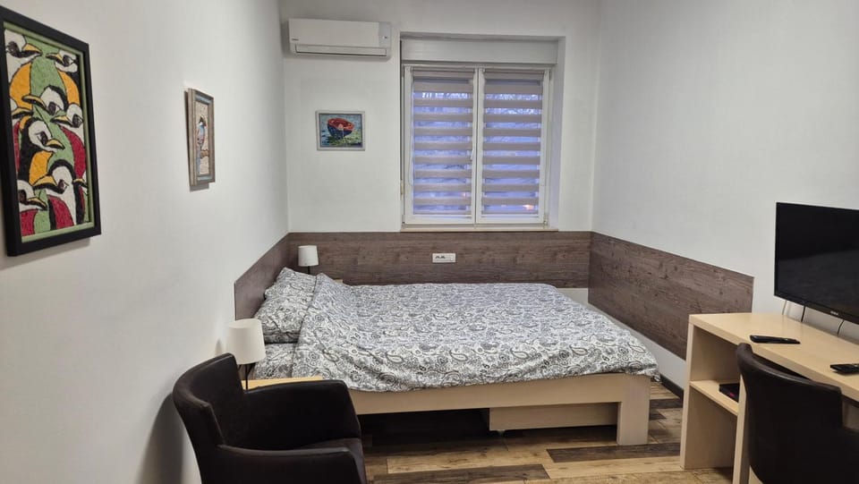 Cozy apartment in the center of Belgrade - living room, bedroom and bathroom Apartment in Belgrade