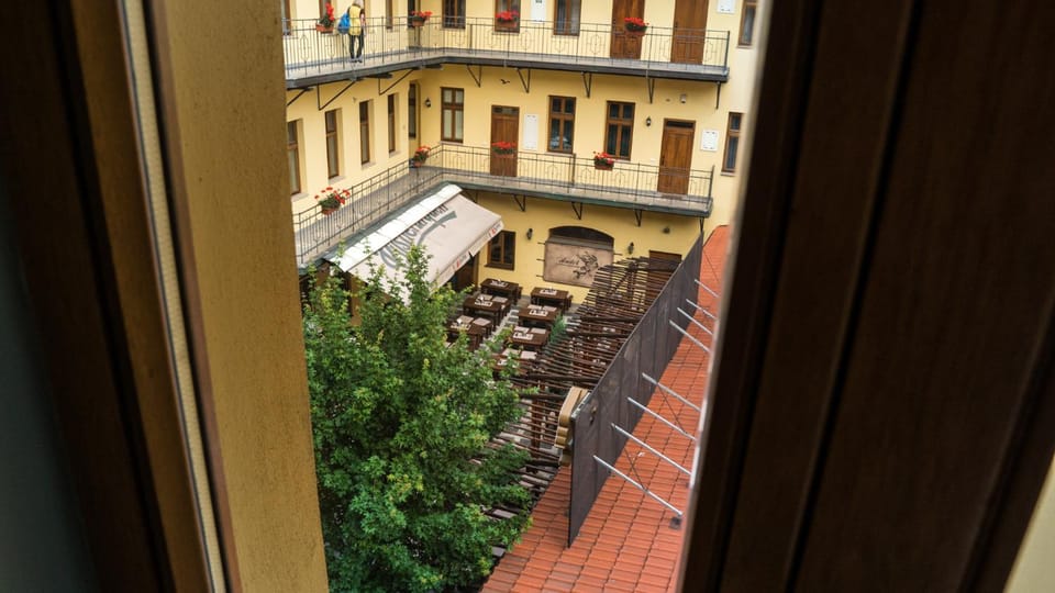 Balcony/Terrace, Quiet street view