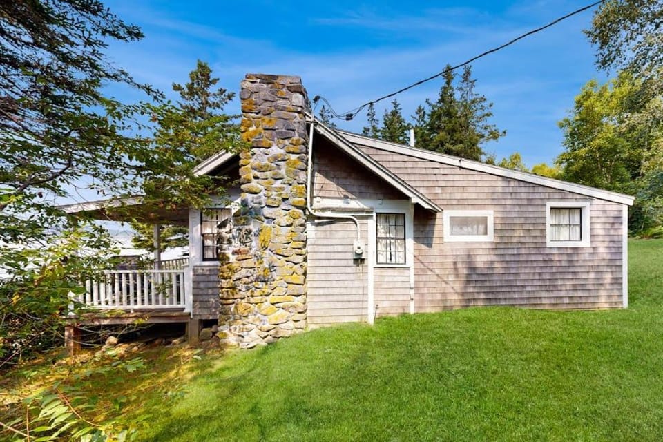 Property building, Spring, Day