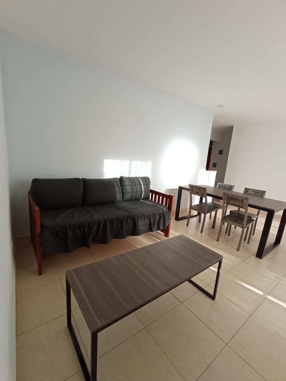 TV and multimedia, Living room, Seating area, Dining area, internet