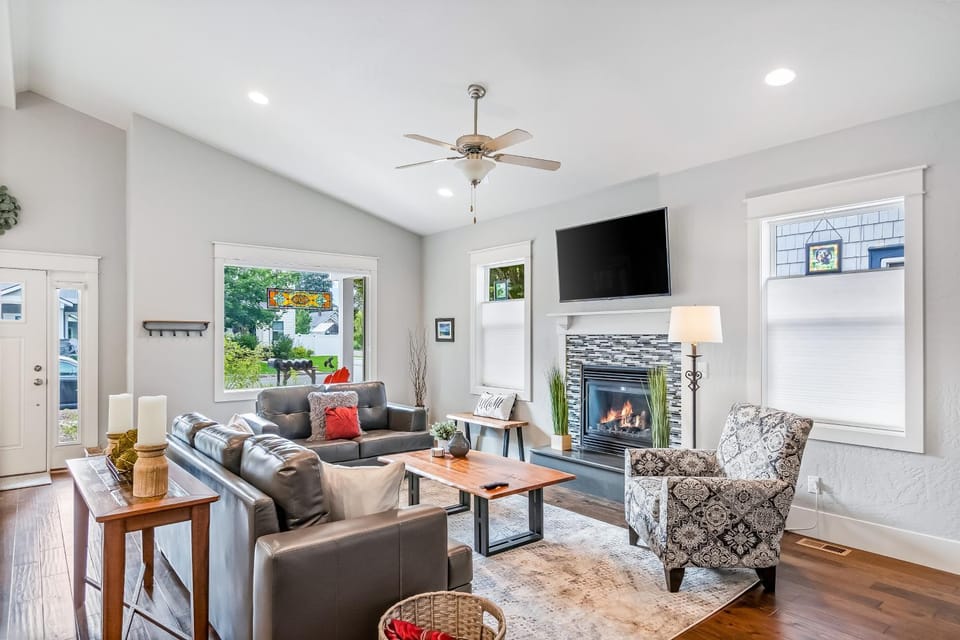 Classic Coeur d'Alene Estate House in Coeur dAlene