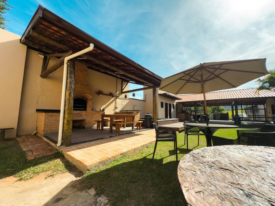 Espaço Ranchão com Piscina em São Pedro - SP House in State of São Paulo