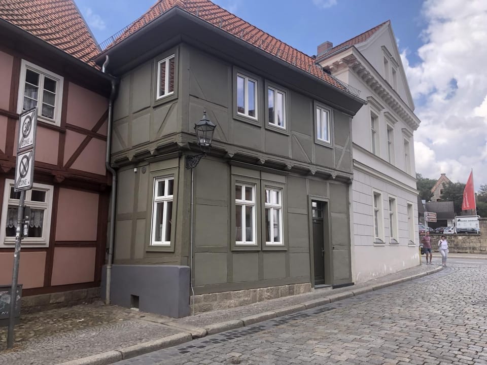 Property building, Facade/entrance
