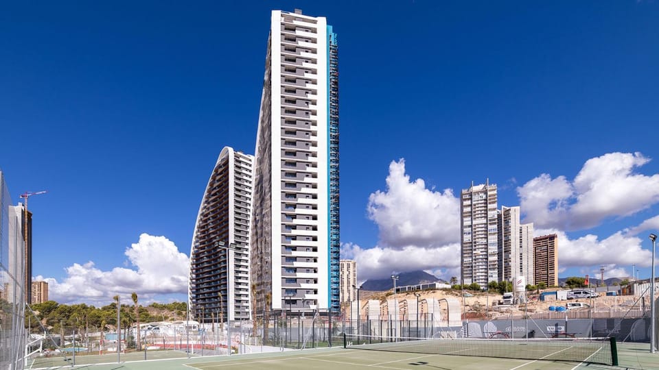 Property building, Day, City view