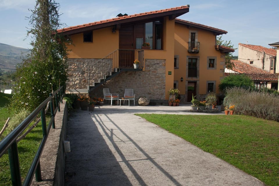 Lobby or reception, Parking