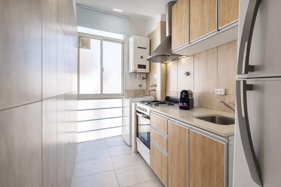 Coffee/tea facilities, oven, stove, laundry, washing machine, dryer, kitchen