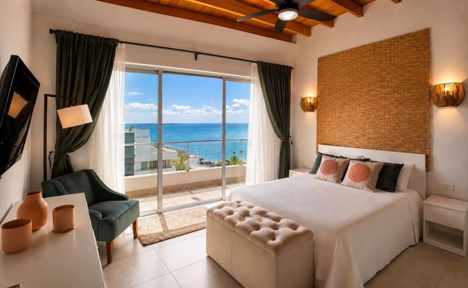 Bed, TV and multimedia, Photo of the whole room, Bedroom, Sea view
