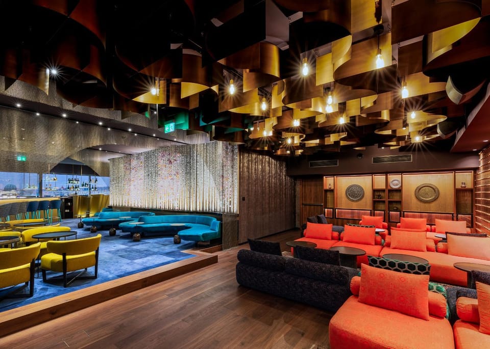 Lounge or bar, Evening entertainment