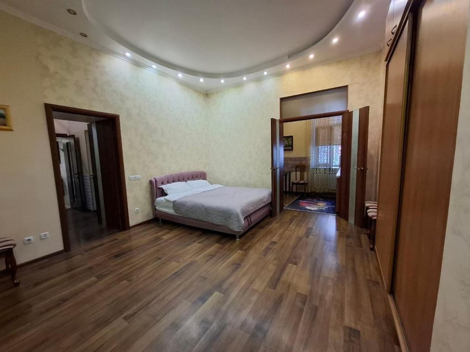 Апартаменти в самому серці Одеси Apartment in Odessa