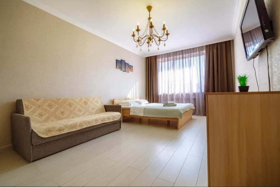 Bed, TV and multimedia, Bedroom