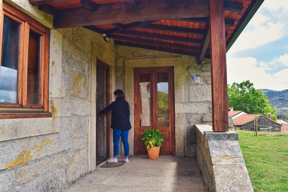 Casa Florestal, na Branda da Bouça dos Homens House in Viana do Castelo District, Portugal