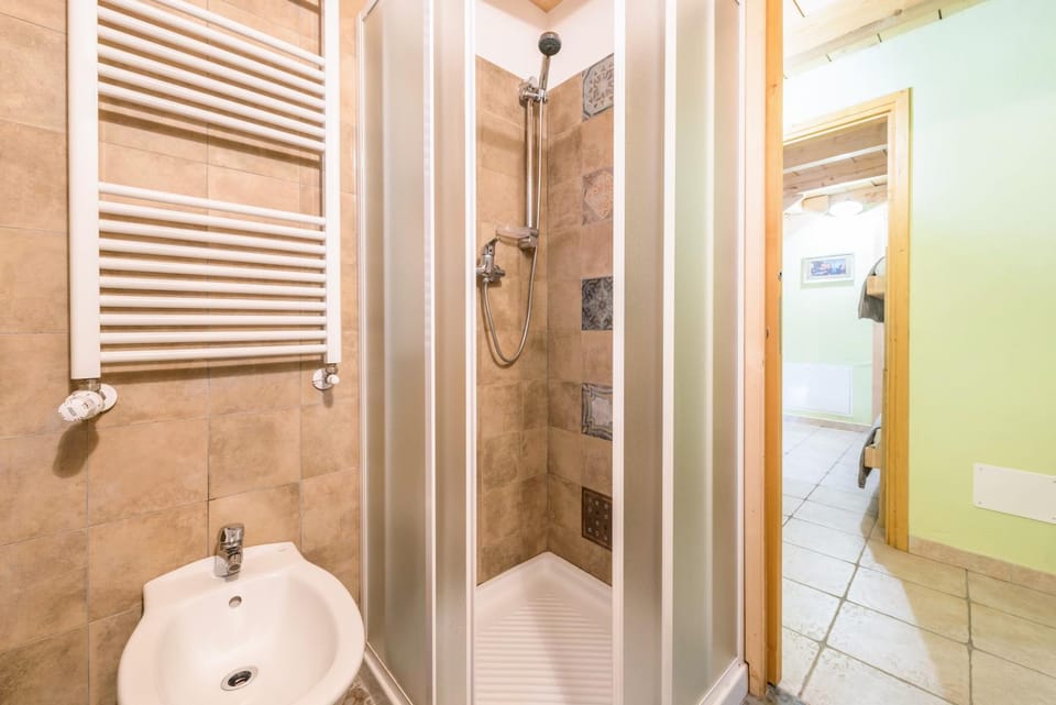 Bathroom, Living room